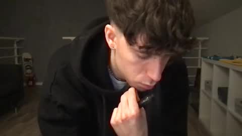 Snapshot of icyninesix chatting on December 2024 11:05:02 PM icyninesix online show from December 2024 11:05:02 PM