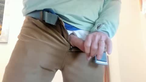 idfunguy2023 online show from February 2026 08:09:01 PM