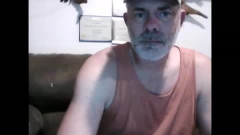 idkwhyidothis348732 online show from December 2024 06:53:01 PM