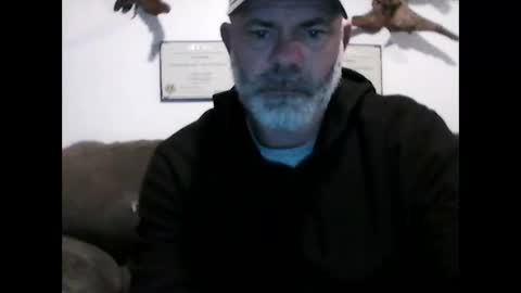 idkwhyidothis348732 online show from January 2025 01:46:01 PM