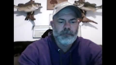 idkwhyidothis348732 online show from January 2025 07:18:01 PM