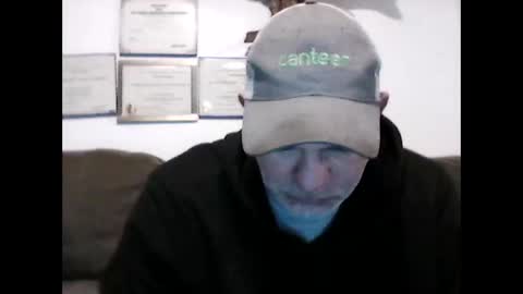 idkwhyidothis348732 online show from March 2025 11:36:02 AM