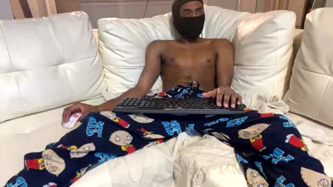 Snapshot of idropbabies chatting on December 2024 06:29:02 AM UNO online show from December 2024 06:29:02 AM