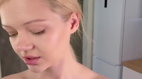 Snapshot of ifiwasyourgf chatting on March 2025 06:26:02 AM Lisa online show from March 2025 06:26:02 AM