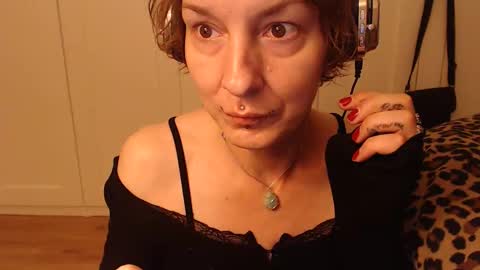 Snapshot of ifk_donkeysfr chatting on October 2025 01:50:02 AM Ifk Donkeys online show from October 2025 01:50:02 AM