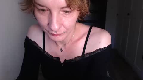 Snapshot of ifk_donkeysfr chatting on October 2025 08:00:02 AM Ifk Donkeys online show from October 2025 08:00:02 AM