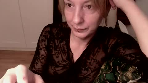 Ifk Donkeys online show from December 2025 07:05:01 AM