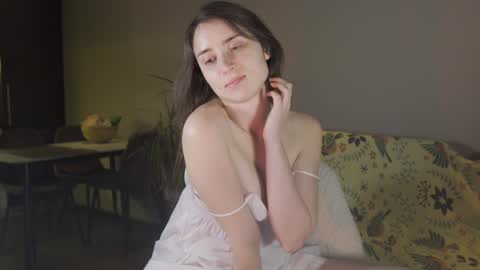 Belle online show from January 2025 05:15:01 PM