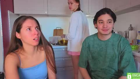 Julia and Mira online show from February 2026 09:54:02 AM