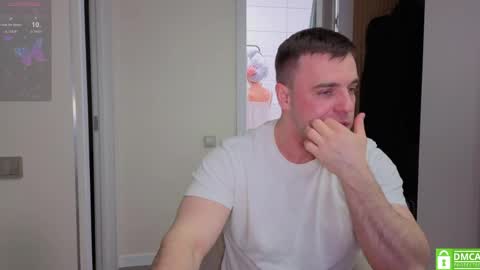 Julia and Mira online show from April 2026 06:35:01 PM