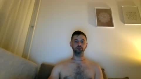 Snapshot of iincubuss18 chatting on July 2026 10:14:02 PM iincubuss18 online show from July 2026 10:14:02 PM