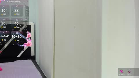 Isabella online show from October 2025 01:00:01 PM