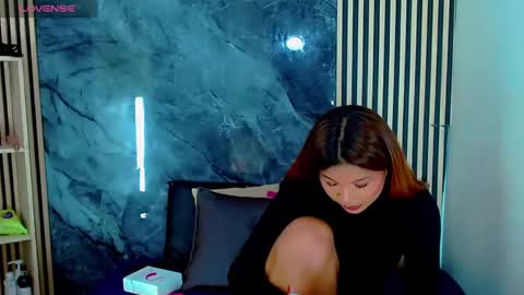 iisalombardi online show from November 2025 02:32:01 AM