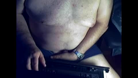 ikissuuuu online show from October 2025 03:01:02 PM