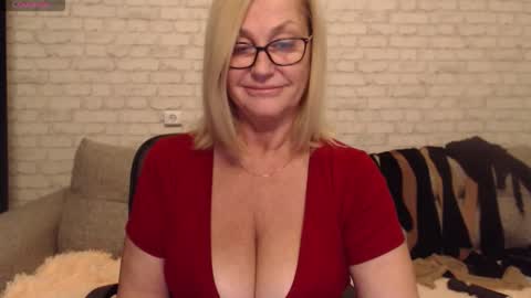 Snapshot of ilariacetoi chatting on September 2025 09:26:01 PM IlariaCetoi online show from September 2025 09:26:01 PM