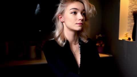 ileanacampbel online show from January 2025 04:50:01 AM