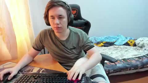 iliaskris online show from September 2025 10:04:02 AM