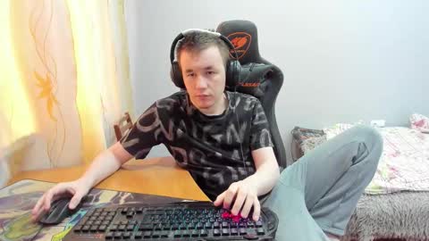 iliaskris online show from November 2025 08:47:01 AM