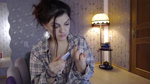 Adelia online show from February 2025 07:15:02 AM