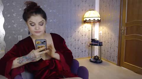 Adelia online show from February 2025 07:28:01 AM
