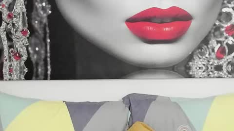 Snapshot of illegalbeauty87 chatting on November 2025 10:41:01 PM Ingrid or more easier...Miss GoDDess Mistress online show from November 2025 10:41:01 PM