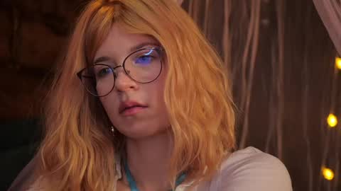 Lindsey and Candice online show from May 2026 10:37:02 PM