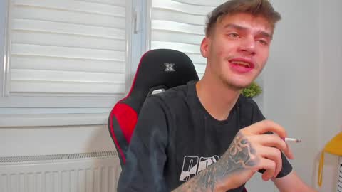 Snapshot of illusions888 chatting on December 2024 11:34:01 AM D-Illusion online show from December 2024 11:34:01 AM