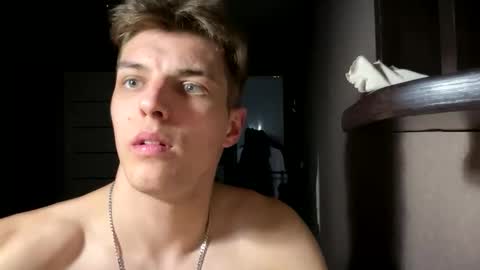 ilyahrr online show from March 2026 09:10:01 PM