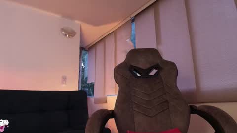 Kaia online show from October 2025 11:00:02 AM