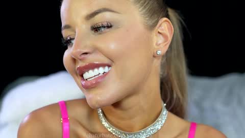 Snapshot of im_aleksa chatting on January 2025 11:21:02 AM Aleksa online show from January 2025 11:21:02 AM