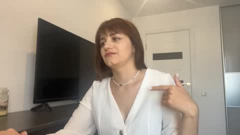 Alisa online show from September 2025 07:01:02 AM