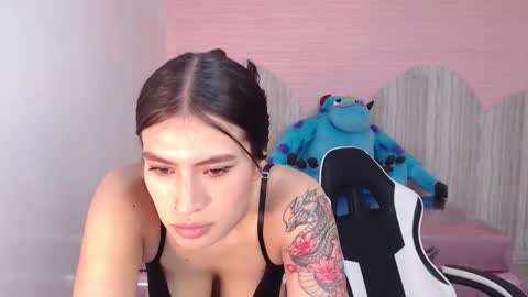 Anny online show from September 2025 12:50:02 PM