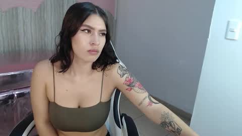 Anny online show from October 2025 12:34:02 PM