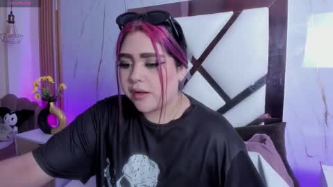 Snapshot of im_bunny__ chatting on February 2026 11:26:01 AM im_bunny__ online show from February 2026 11:26:01 AM