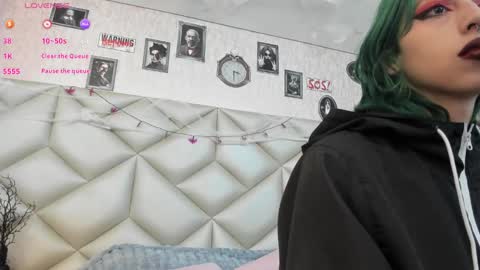  Im Gaia online show from October 2025 12:33:01 PM