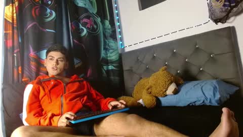 Snapshot of im_juanda chatting on November 2025 08:52:01 PM im_juanda online show from November 2025 08:52:01 PM