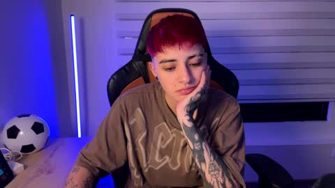 Laia online show from December 2024 06:22:02 AM