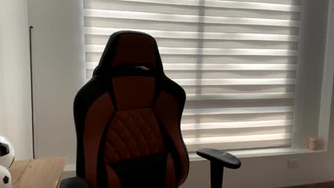 Laia online show from January 2025 06:56:01 PM