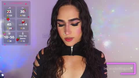 Snapshot of im_miabigass chatting on March 2025 02:01:02 PM Mishell Martinez    INSTAGRAM im mishellbigass online show from March 2025 02:01:02 PM