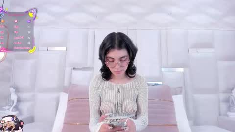 Moly  online show from September 2025 08:22:02 PM