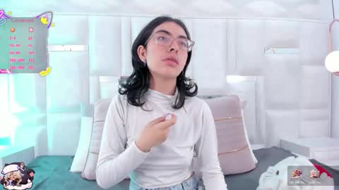 Moly  online show from November 2025 01:33:02 PM