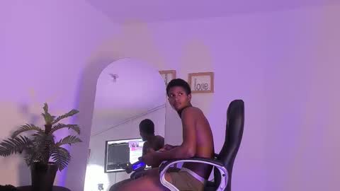 oleider dont forget your thumbs up online show from February 2026 04:19:01 AM