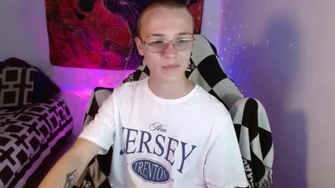 Oliver P online show from November 2025 11:36:02 PM