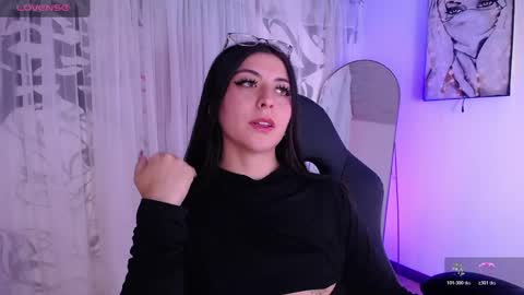 Snapshot of im_rosse_ chatting on May 2026 01:57:16 AM Jade Rosse online show from May 2026 01:57:16 AM