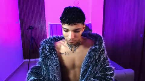 im_usuga online show from April 2026 08:04:02 AM