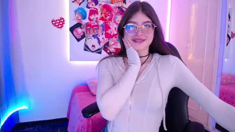 Chloe online show from September 2025 09:58:02 PM