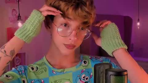 Damiano online show from September 2025 07:06:02 PM