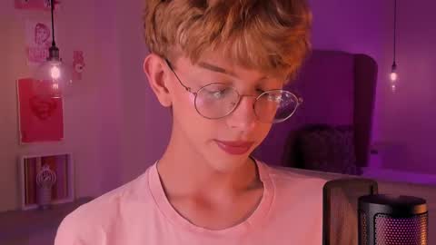 Damiano online show from October 2025 08:39:02 PM