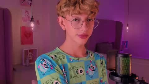 Damiano online show from October 2025 09:47:01 PM