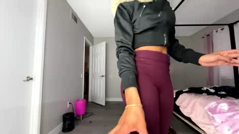 imfancii online show from October 2025 02:53:01 PM